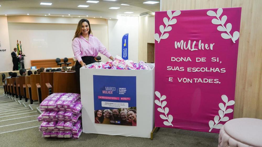 Comunidade Solidária arrecada absorventes para combater a pobreza menstrual no DF